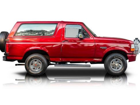 Used 1995 Ford Bronco XLT image 2