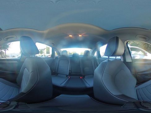 Used 2025 Volkswagen Jetta SE image 41