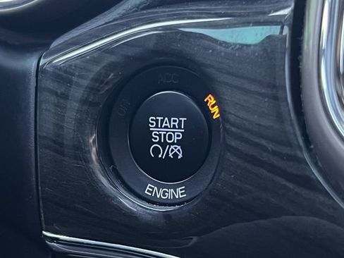 Used 2015 Jeep Grand Cherokee Overland image 20