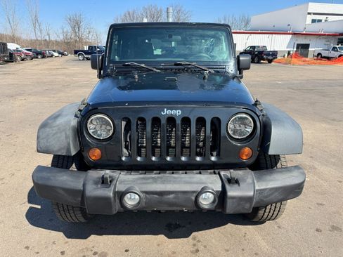 Used 2012 Jeep Wrangler Sport w/ Connectivity Group image 8