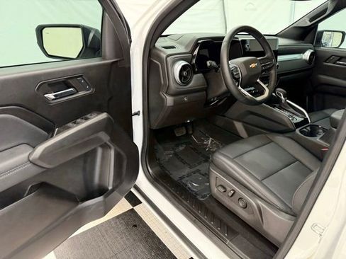 Used 2024 Chevrolet Colorado LT w/ LT Convenience Package III image 29