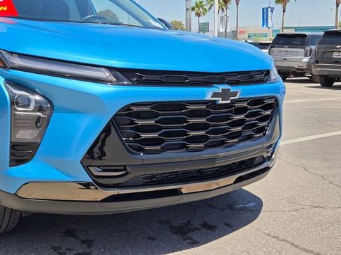 Certified 2025 Chevrolet Trax ACTIV FWD image 8