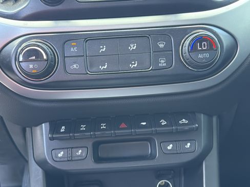 Used 2019 Chevrolet Colorado ZR2 AWD/4WD image 14