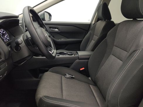 Used 2024 Nissan Rogue SV AWD/4WD image 17