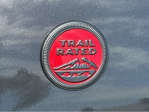 Used 2023 Jeep Compass Trailhawk AWD/4WD image 5