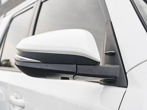 Used 2022 Toyota 4Runner SR5 Premium image 16