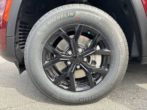 New 2026 Jeep Grand Cherokee L 4WD image 19