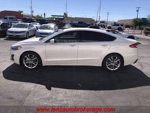 Used 2020 Ford Fusion SEL FWD image 5