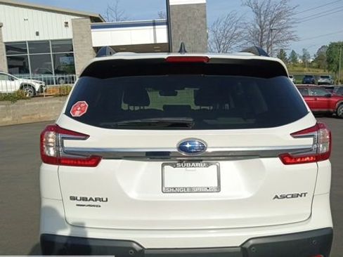 Certified 2025 Subaru Ascent Premium AWD/4WD image 4
