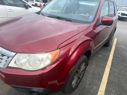 Used 2011 Subaru Forester 2.5X Premium AWD/4WD image 4