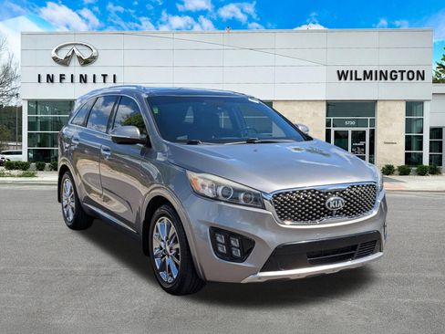 Used 2017 Kia Sorento SX FWD image 1