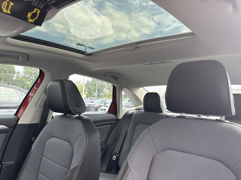 New 2025 Volkswagen Jetta SE image 17