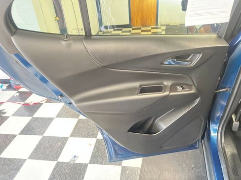Used 2019 Chevrolet Equinox LT AWD/4WD image 38