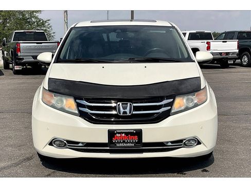 Used 2015 Honda Odyssey Touring Elite image 3