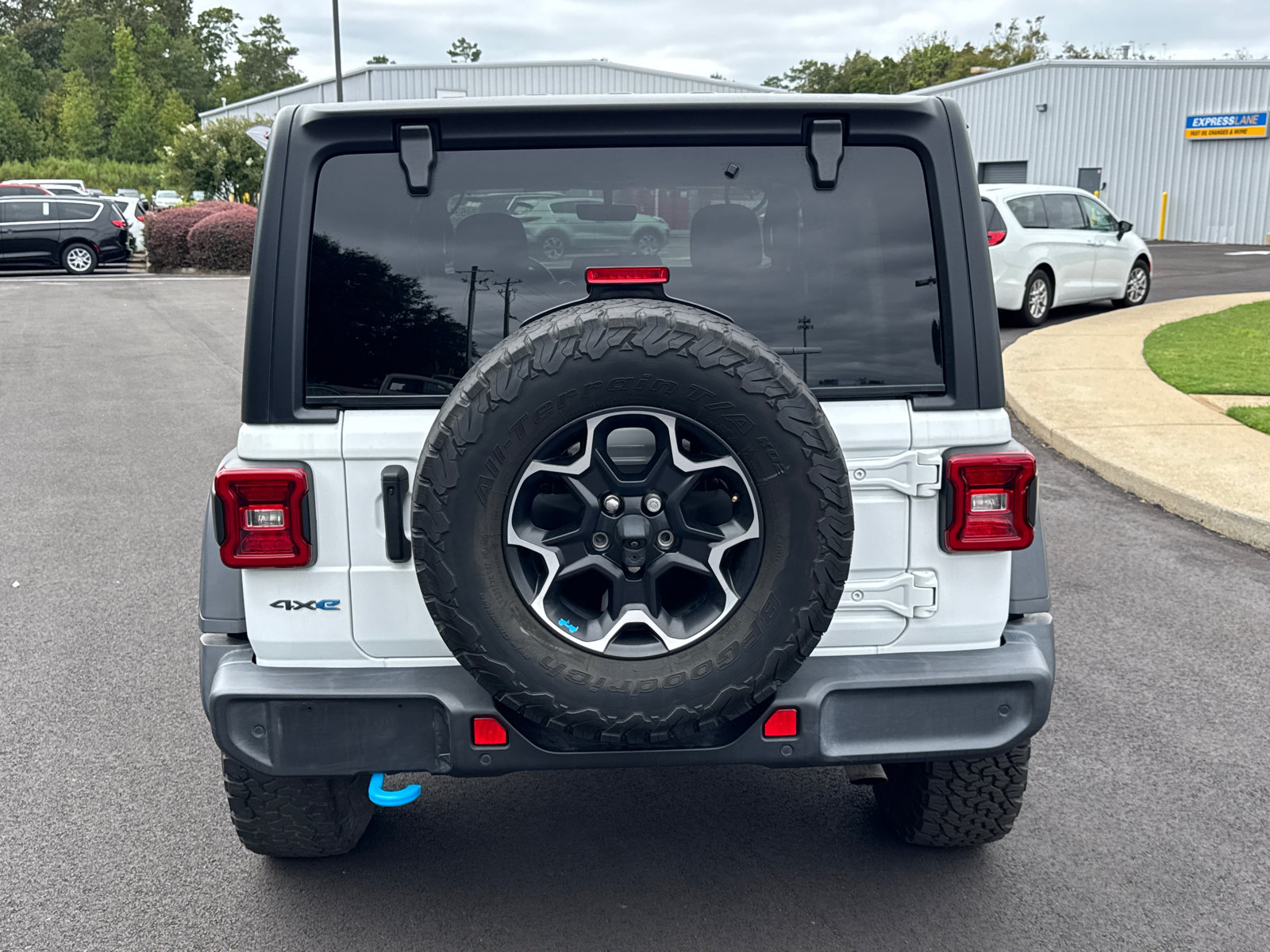 Used 2023 Jeep Wrangler Unlimited Rubicon 4xe w/ Safety Group AWD/4WD image 6