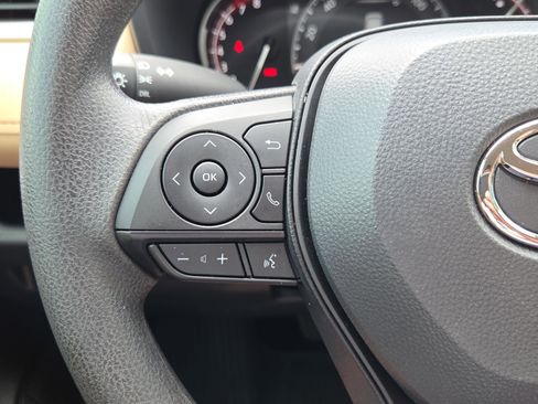 Certified 2025 Toyota RAV4 LE FWD image 26