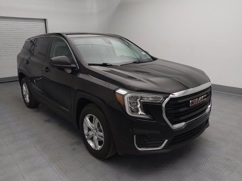 Used 2022 GMC Terrain SLE image 13