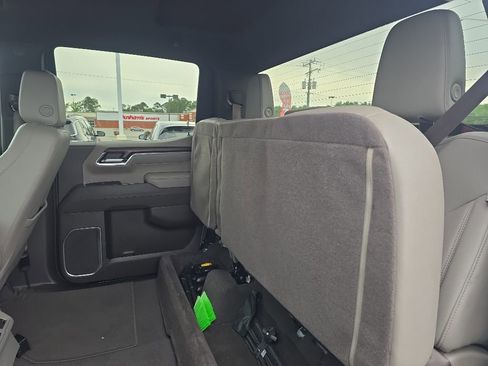 Used 2025 GMC Sierra 1500 SLT RWD image 19