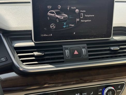 Used 2019 Audi Q5 2.0T Premium Plus w/ Premium Plus Package AWD/4WD image 21