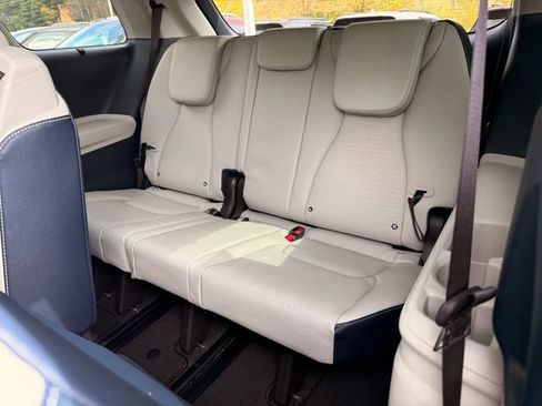 New 2026 Kia Carnival SX Prestige FWD image 11