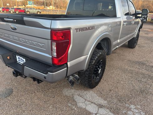 Used 2022 Ford F250 Lariat w/ Tremor Off-Road Package image 5