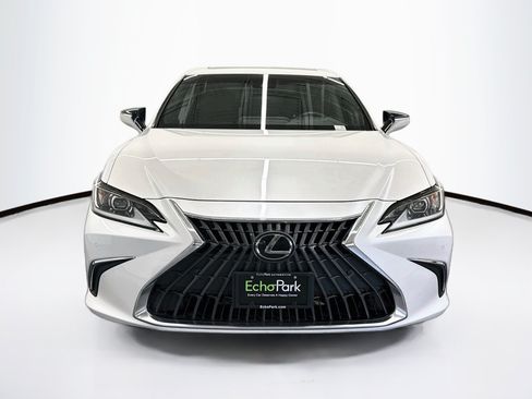 Used 2024 Lexus ES 350 w/ Premium Package FWD image 2