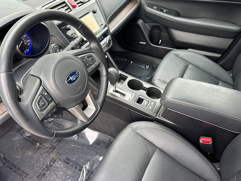 Used 2016 Subaru Outback 2.5i Limited image 13