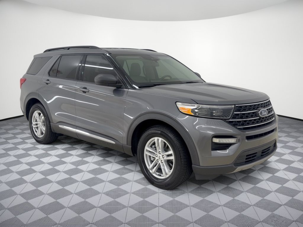 Used 2021 Ford Explorer XLT w/ Equipment Group 202A RWD image 7