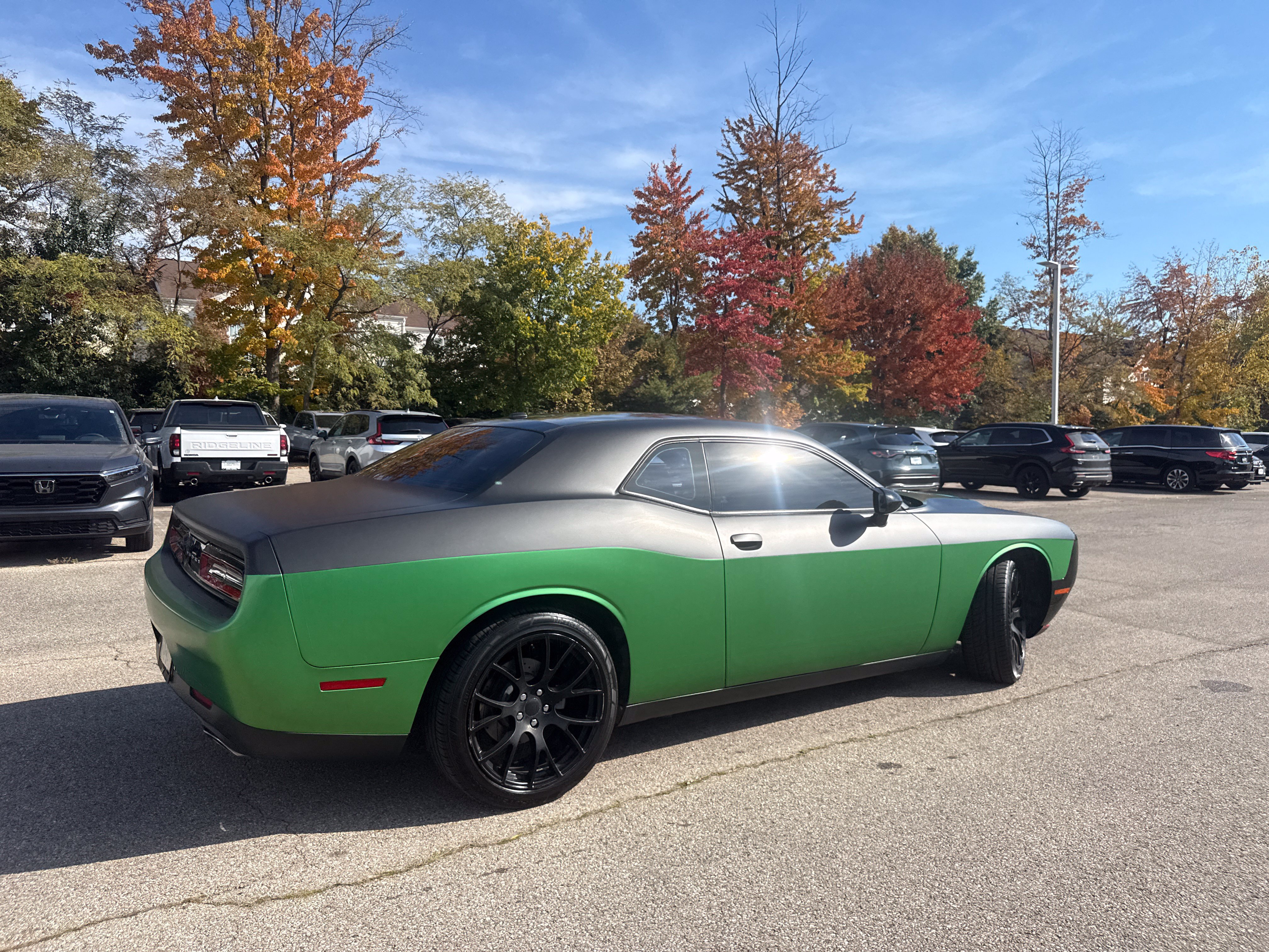 Used 2017 Dodge Challenger SXT RWD image 23