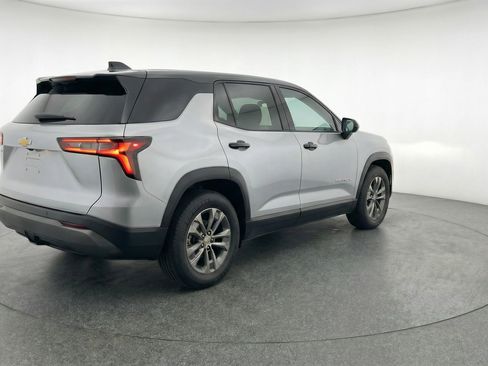 Used 2025 Chevrolet Equinox LT image 9