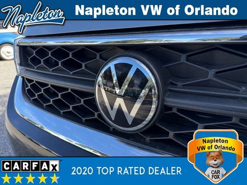 Used 2023 Volkswagen Taos SE image 6