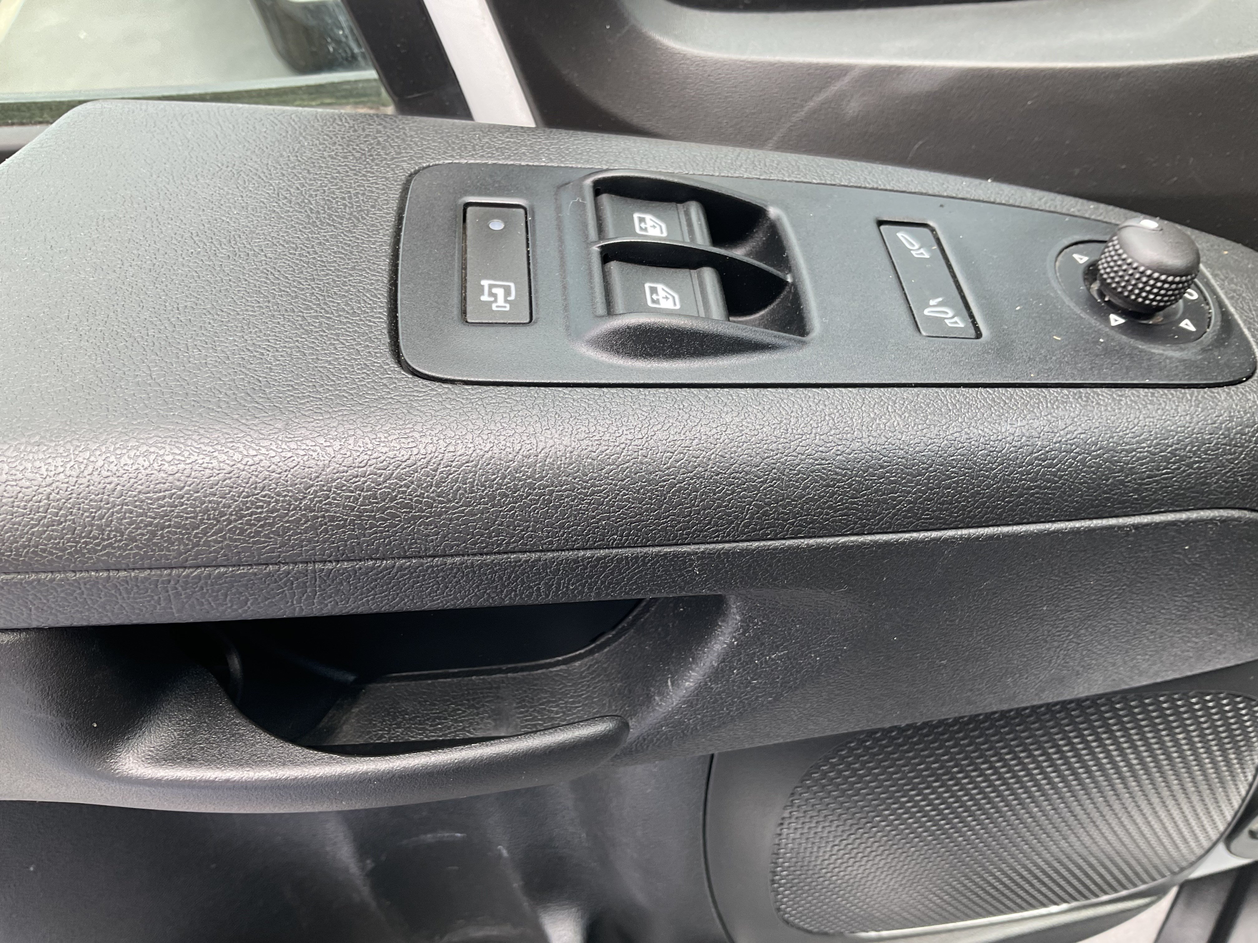 Used 2025 RAM ProMaster 2500 w/ Convenience Group FWD image 22