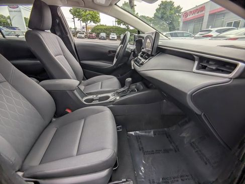 Used 2024 Toyota Corolla LE FWD image 19