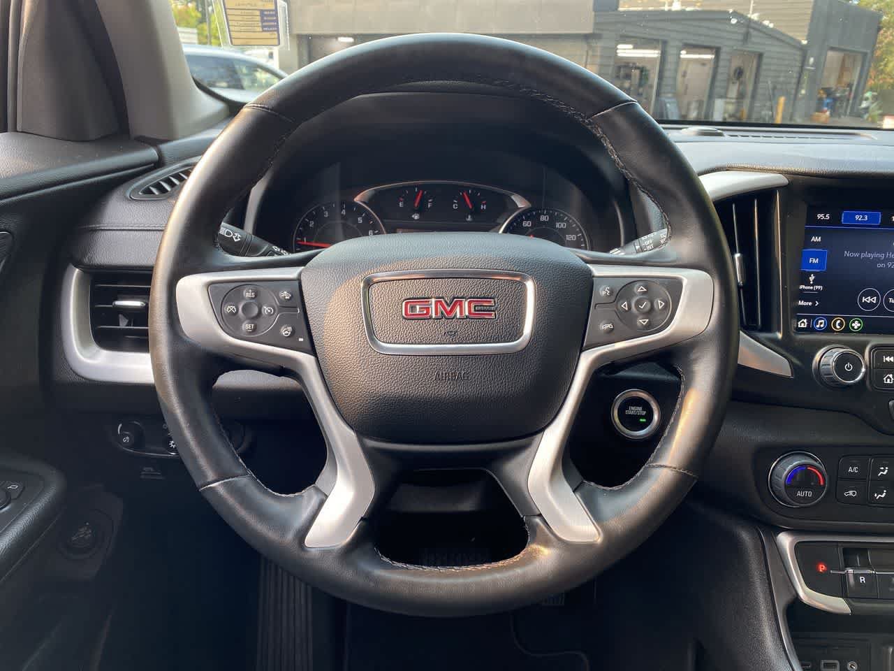 Used 2024 GMC Terrain SLT AWD/4WD image 19