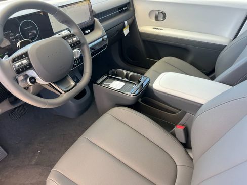 New 2026 Hyundai Ioniq 5 SEL RWD image 11