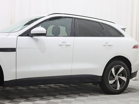 Used 2022 Jaguar F-PACE S image 3