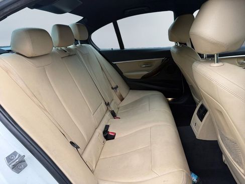 Used 2017 BMW 330i Sedan RWD image 18