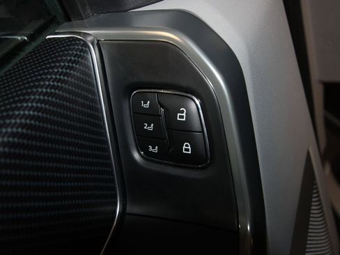 Used 2023 Ford F150 Limited image 10