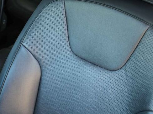 Used 2023 Kia Niro Wave FWD image 29