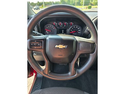 Used 2020 Chevrolet Silverado 1500 Custom w/ Custom Value Package AWD/4WD image 22