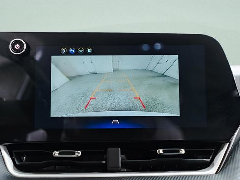 Used 2025 Chevrolet Equinox LT image 15