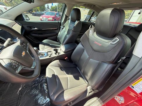 Used 2016 Chevrolet SS RWD image 8