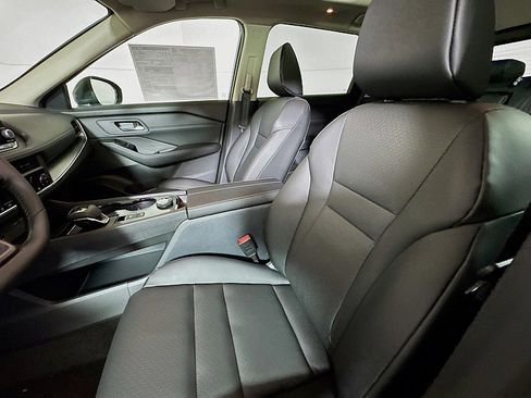 New 2026 Nissan Rogue SV AWD/4WD image 11