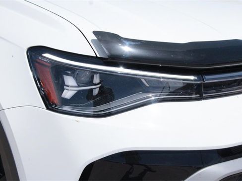 New 2025 Volkswagen Taos SEL image 3