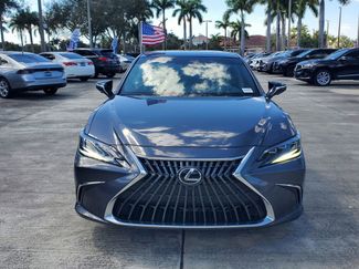 Used 2022 Lexus ES 350 Ultra Luxury w/ Accessory Package 2 video 2