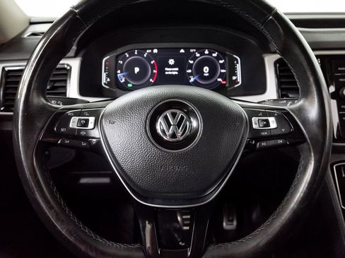 Used 2020 Volkswagen Atlas SEL R-Line AWD/4WD image 13