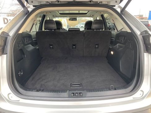 Used 2019 Ford Edge Titanium w/ Equipment Group 301A image 5