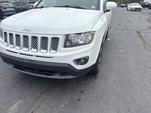 Used 2016 Jeep Compass High Altitude AWD/4WD image 10