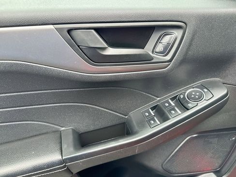 Used 2024 Ford Escape Active w/ Tech Pack #1 AWD/4WD image 13