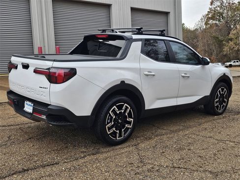 Certified 2025 Hyundai Santa Cruz Limited image 4